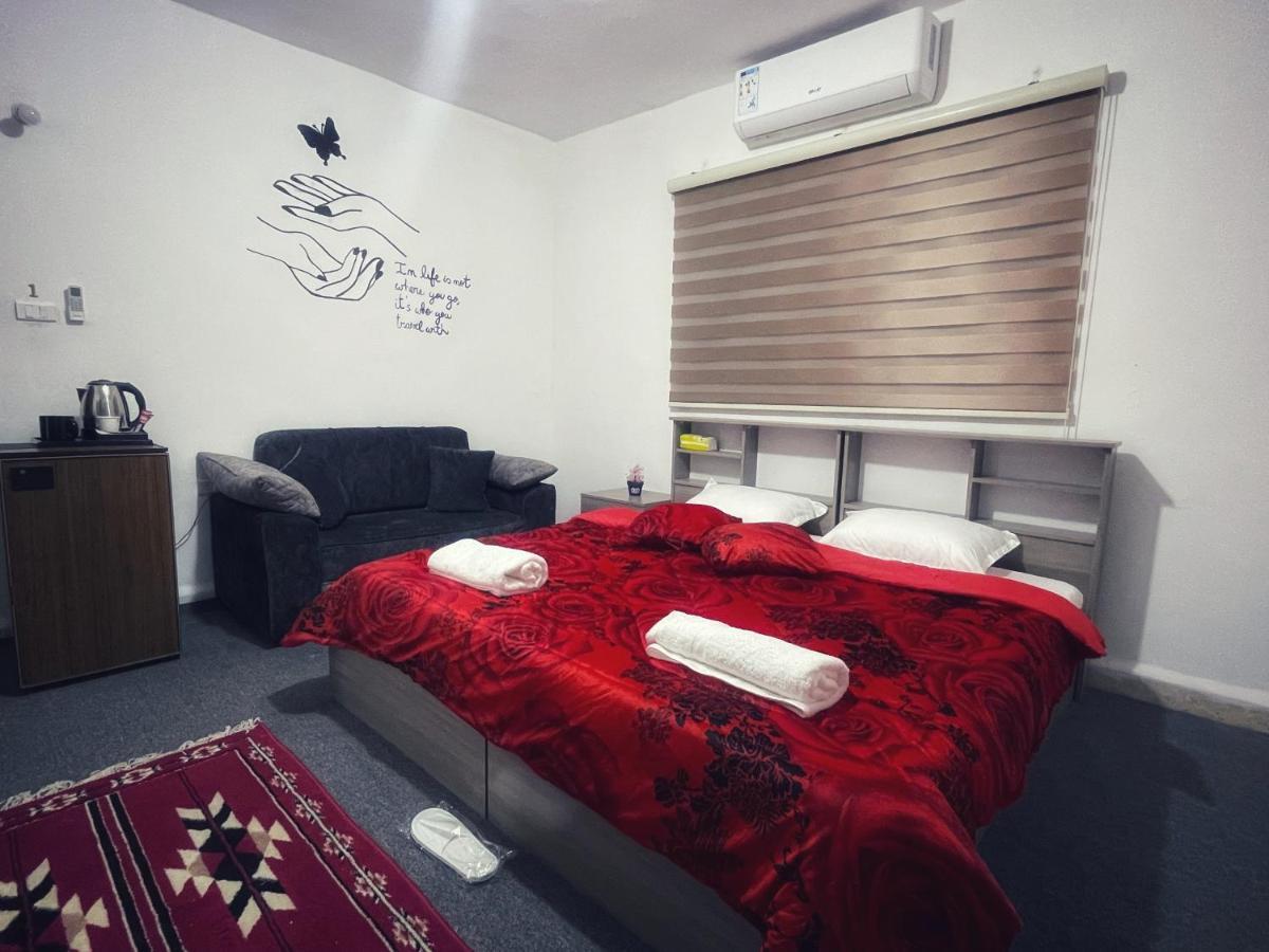 Hostel Petra B12 Wadi Musa Exterior foto